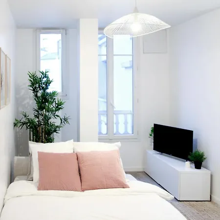 Apartment Diderot